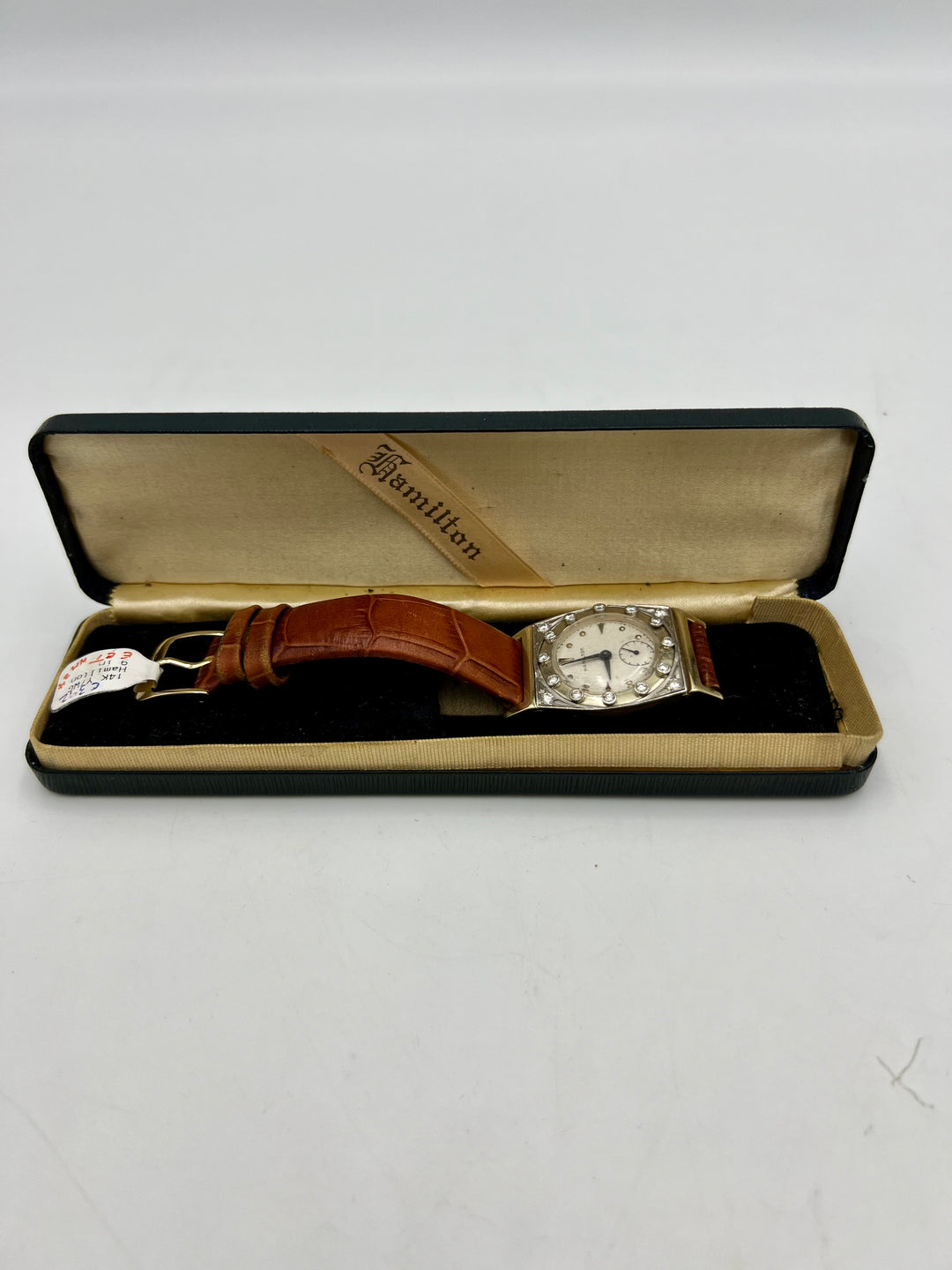 c392 Vintage Men's 14k Two Tone Hamilton Diamond Bezel Analog Watch