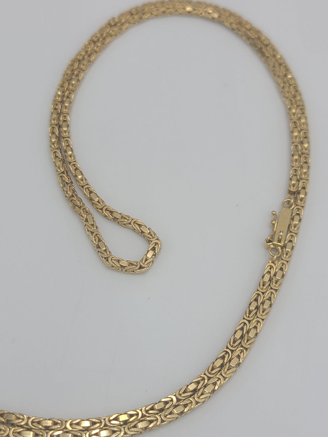 k813 Gorgeous 24" Byzantine Necklace in 14kt Yellow Gold