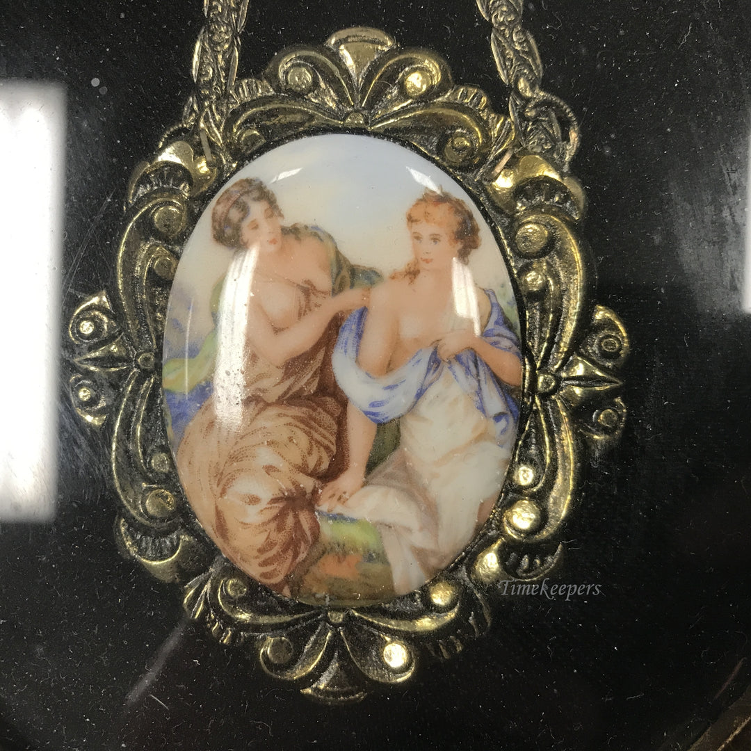 d213 Vintage Wall Art Framed Hanging Brooch Lovers Miniature Picture 1960's