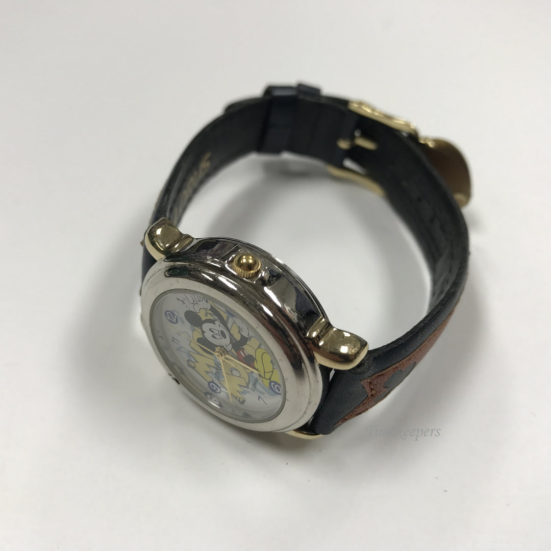 d254 Vintage Lorus Disney Mickey Stainless Steel Water Resist Quartz Wrist Watch