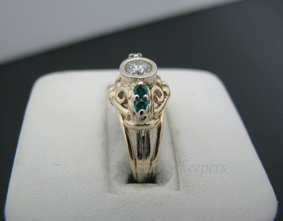 a803 Gorgeous Vintage Diamond Green Stone Ring 4k Yellow Gold Filigree Size 5.5