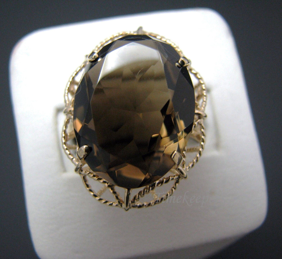 a987 Beautiful Oval Cut Smokey Quartz in a 14k Yellow Gold Filigree Ring