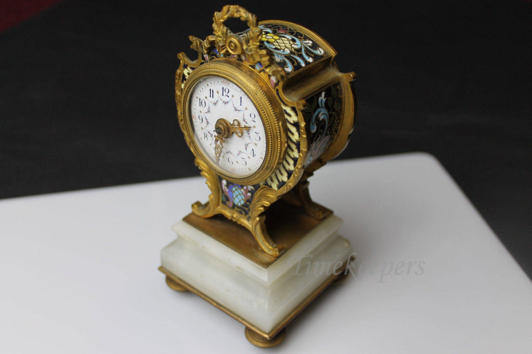 a1050 Gorgeous Vintage French Miniature 8 day Mantel Table Clock