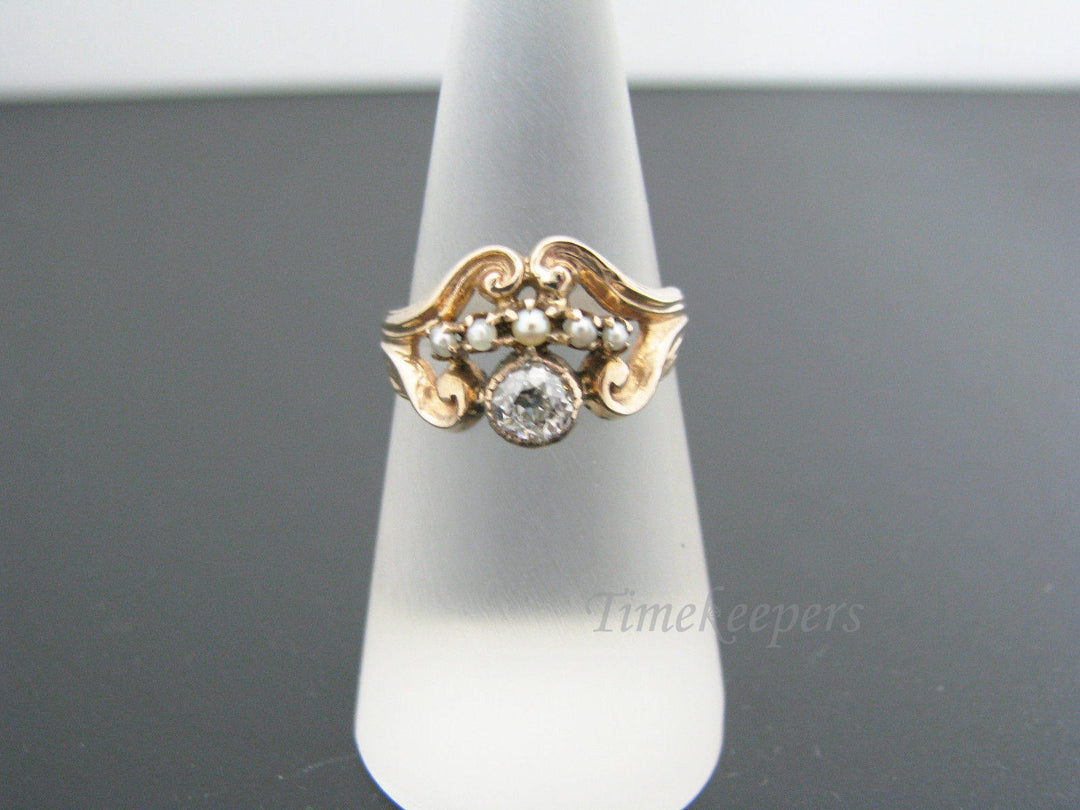 c504 Stunning Vintage Ring with Center Diamond and Seed Pearls in 10k YG