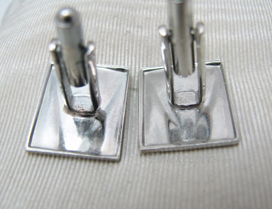 a419 Vintage Rectangle Silver Tone Cuff links with Ribbed Triangle Design