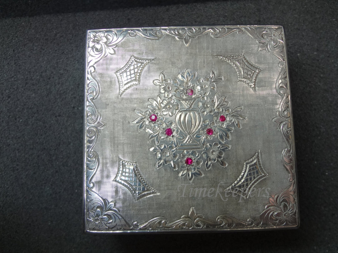 c475 Vintage 800 Silver Compact with Gems
