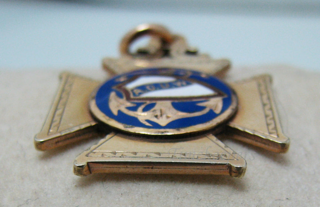 c199 Vintage Ancient Order of United Workmen Maltese Cross