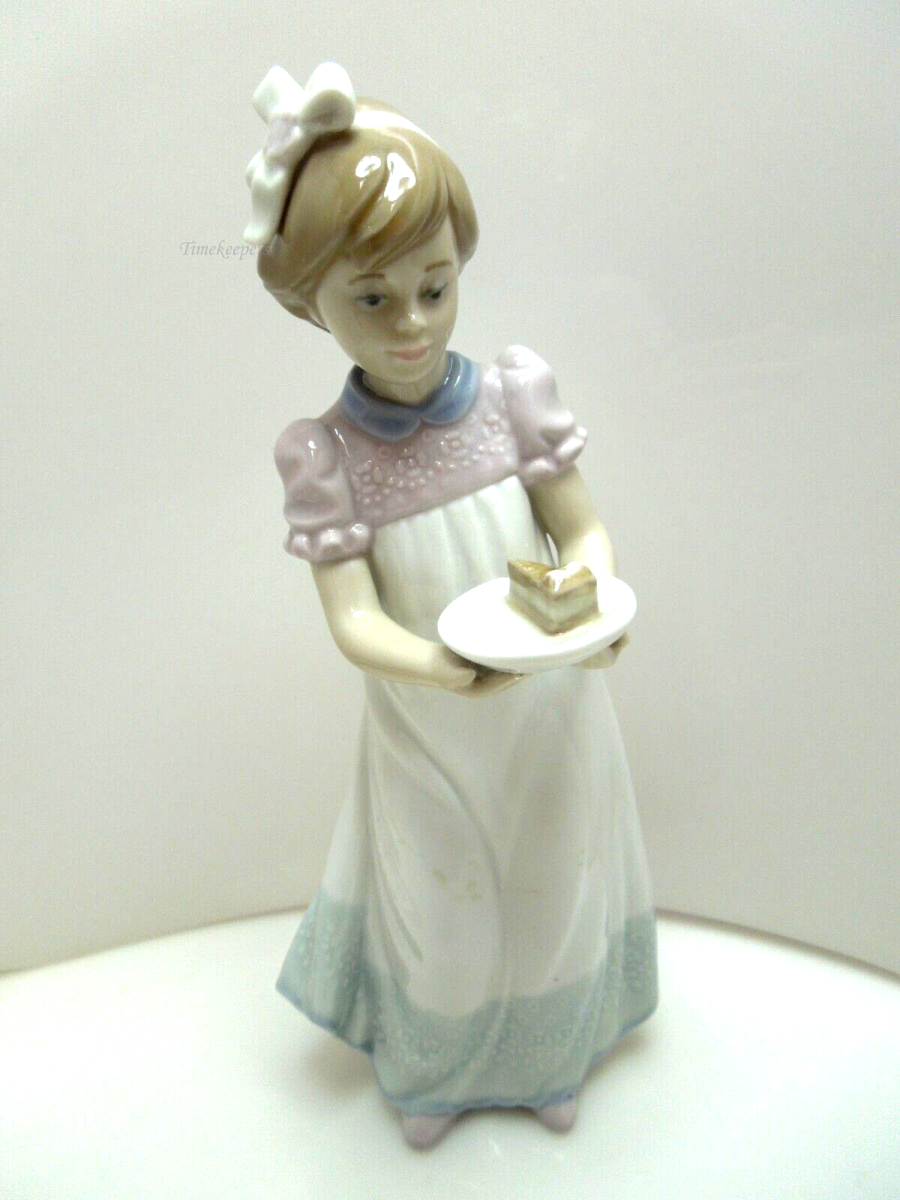 s668 Vintage LLADRO Porcelain Figure Happy Birthday Girl with Cake #54 –  TimeKeepersOlive