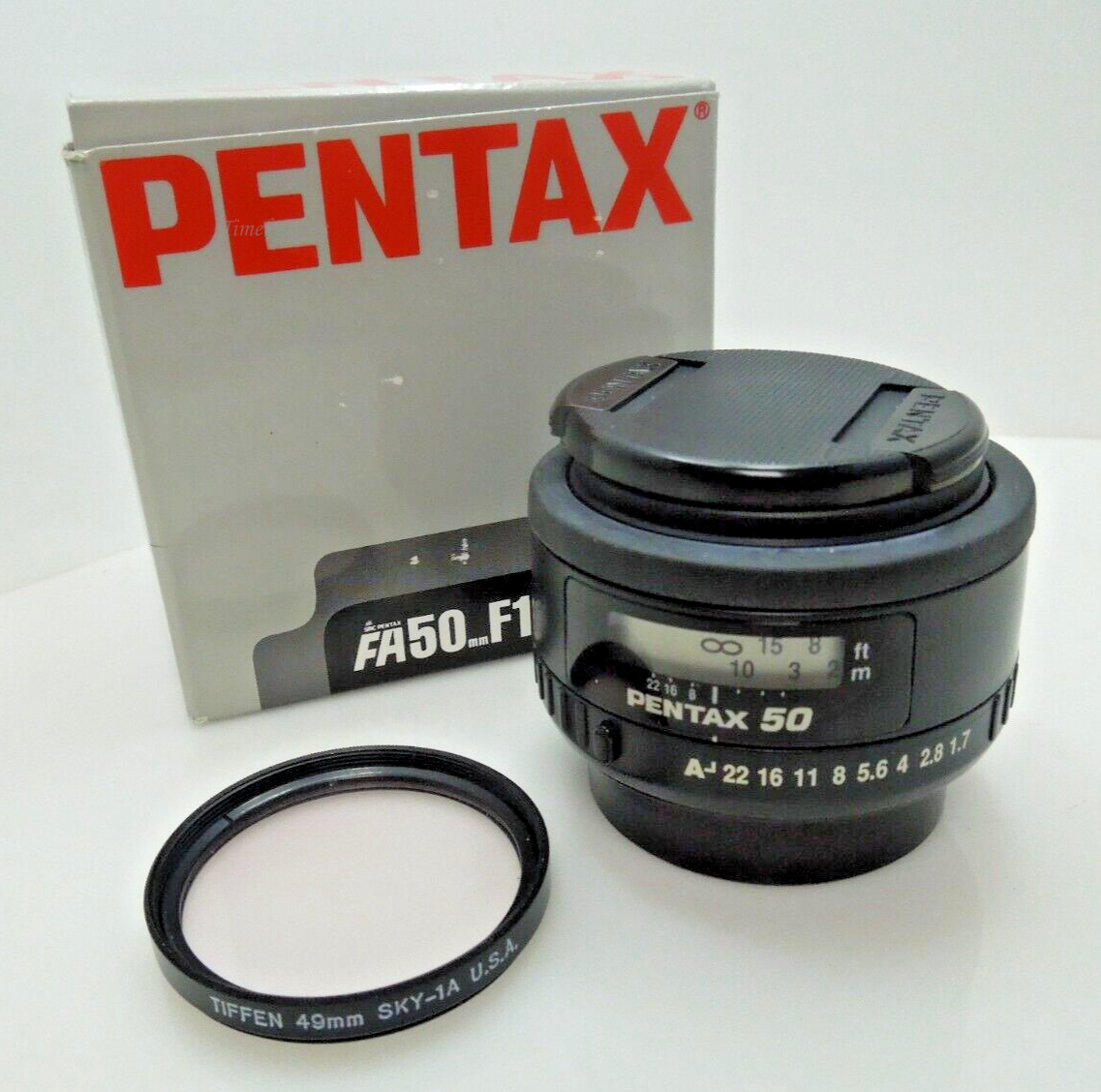 s599 Pentax 50mm SMCP-FA f / 1.4 lens with Tiffen 49mm Sky-1A USA Filter