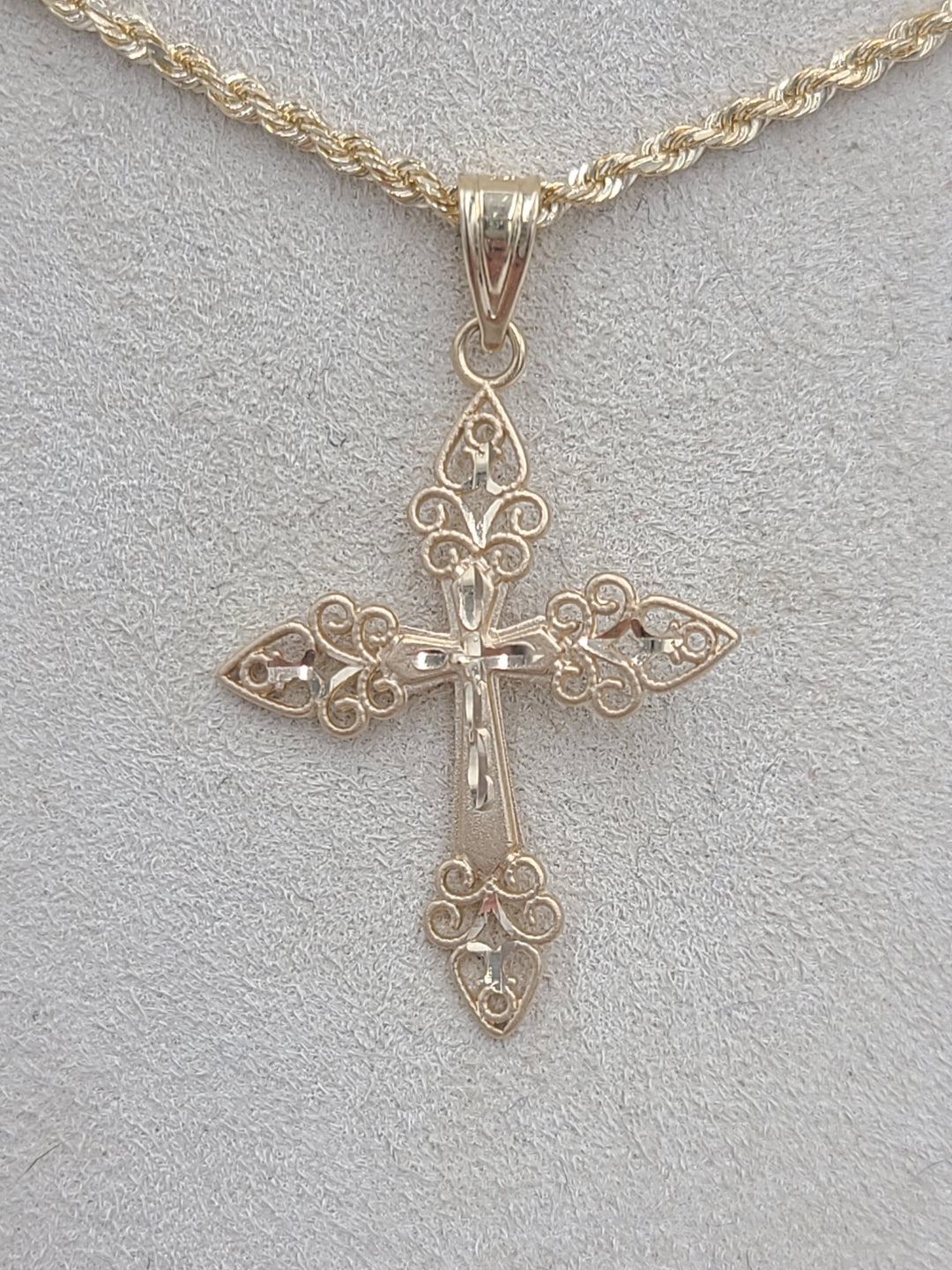 k704 Petite Girls 14kt Yellow Gold Cross Pendant and 16" Rope Chain