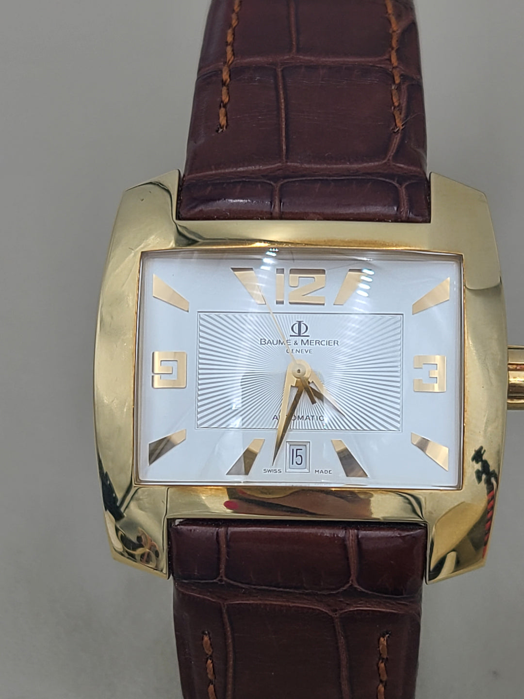 k860 Handsome Men's Automatic 18kt Yellow Gold Baume and Mercier Geneve 1830 No. 3725823 Wristwatch