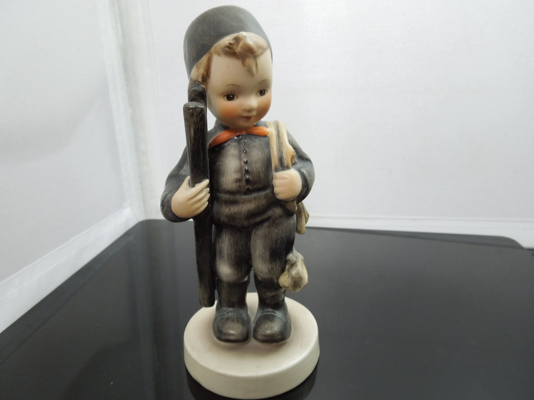 g432 Collectable Hummel Goebel Figurine Boy with Rope &amp; Ladder