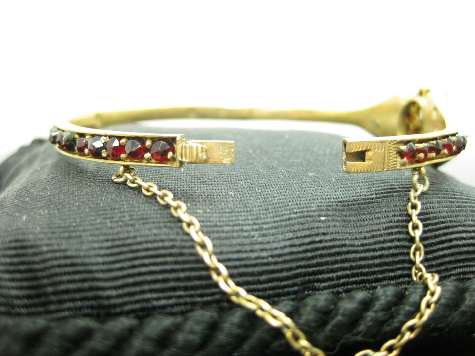 g251 Stunning Garnet 14kt Gold Filled Bracelet