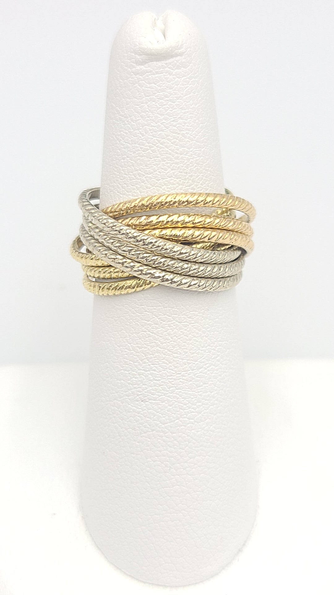 k944 Lovely 14kt Tricolor 3x3 Etched Stacked Rings