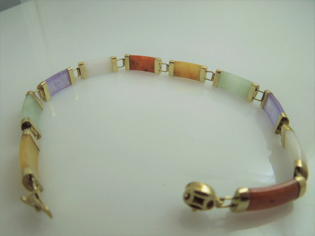 g908 Beautiful 14kt Yellow Gold Multicolored Jade 8" Bracelet