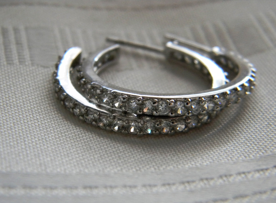 p390 Stunning Sterling Silver Hoop Earrings with Clear stones/ Butterfly backs