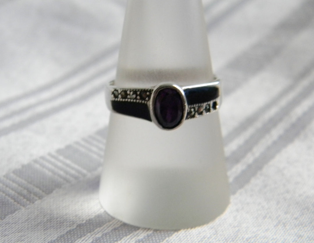 p407 Beautiful Sterling Silver Ring with Oval Purple Stone, Marcasite, Enamel