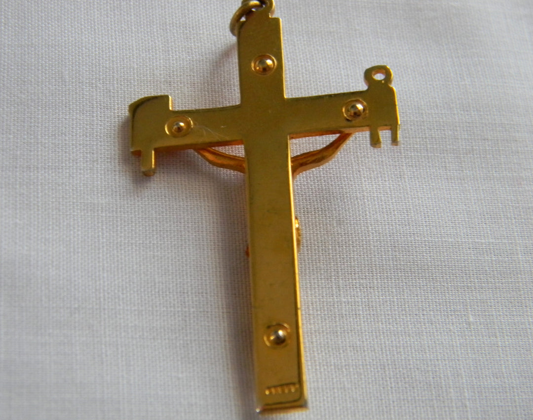 p421 Nice Creed Gold Tone Crucifix Cross Pendant