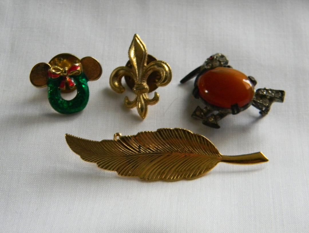 p425 Lot of 4 Pins, Mouse Ears Wreath, Gold tone Leaf, Fluer De Lis and Bird Pin