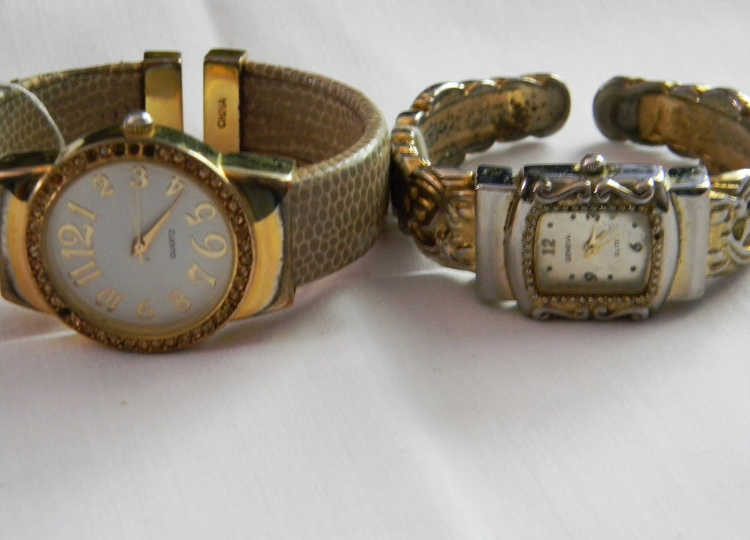 p441 Lot of two Ladies Quartz Bangle Bracelet Watches Geneva