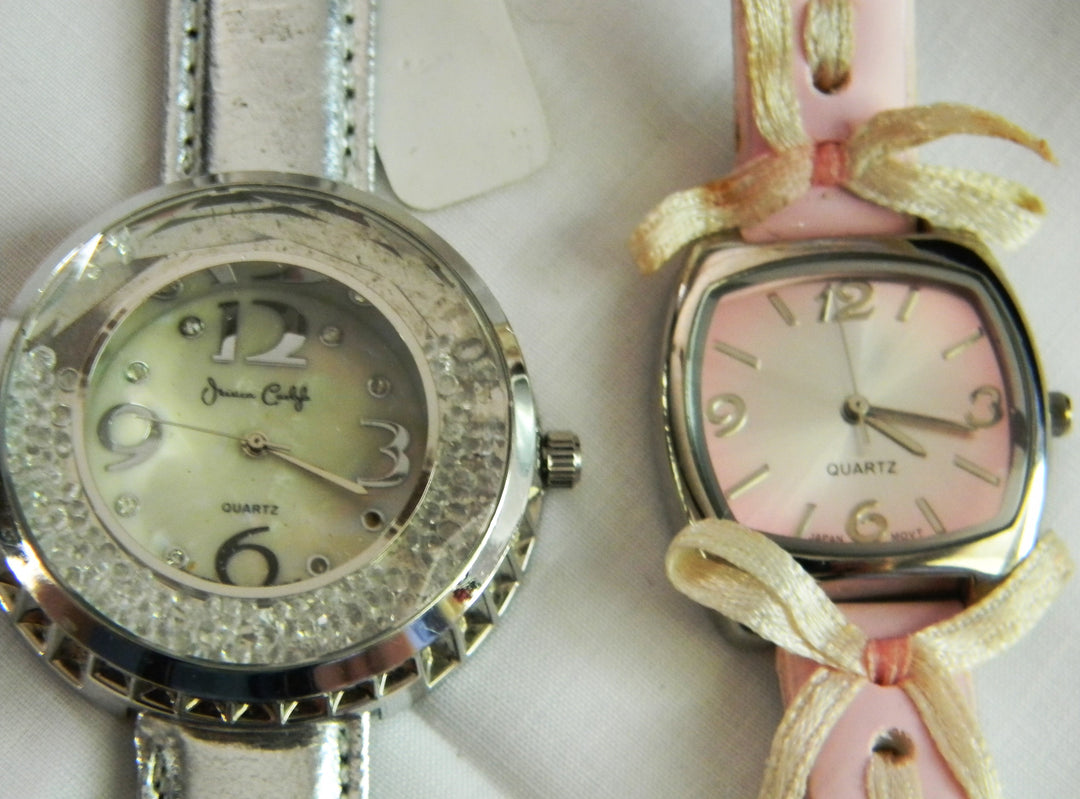 p442 Lot of two Ladies Quartz Watches Jessica Carlyle and Pink Watch