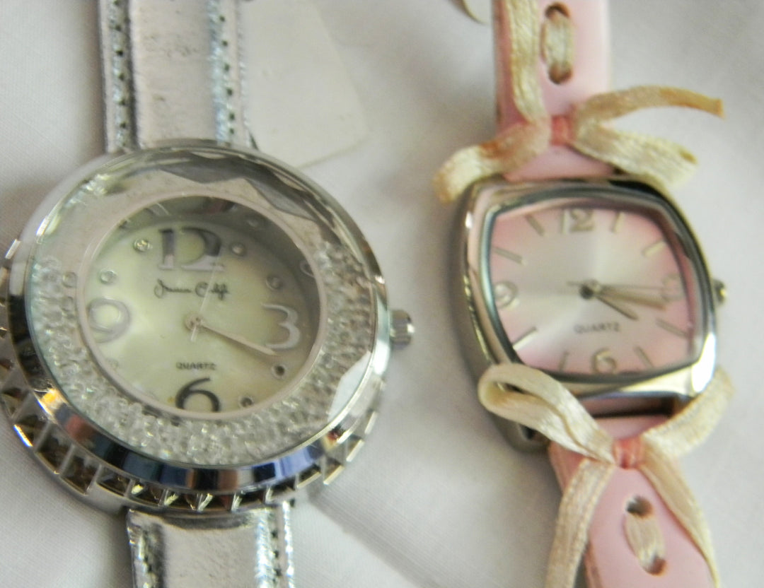 p442 Lot of two Ladies Quartz Watches Jessica Carlyle and Pink Watch