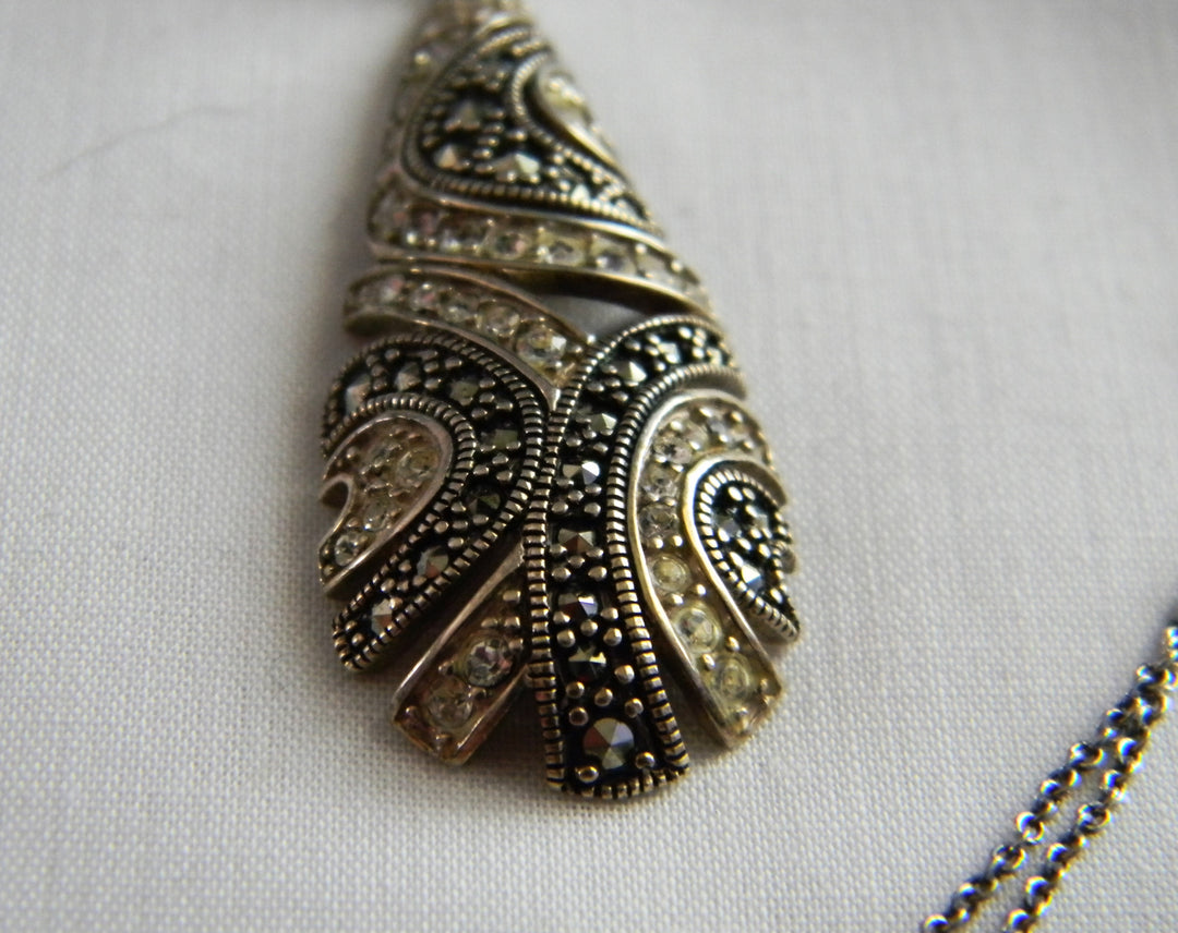 p447 Beautiful Marcasite and Crystal Tear Drop Pendant with Rolo chain