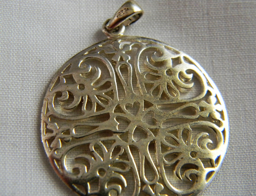 p448 Unique Filigree Design Sterling Silver Round Pendant (No chain)