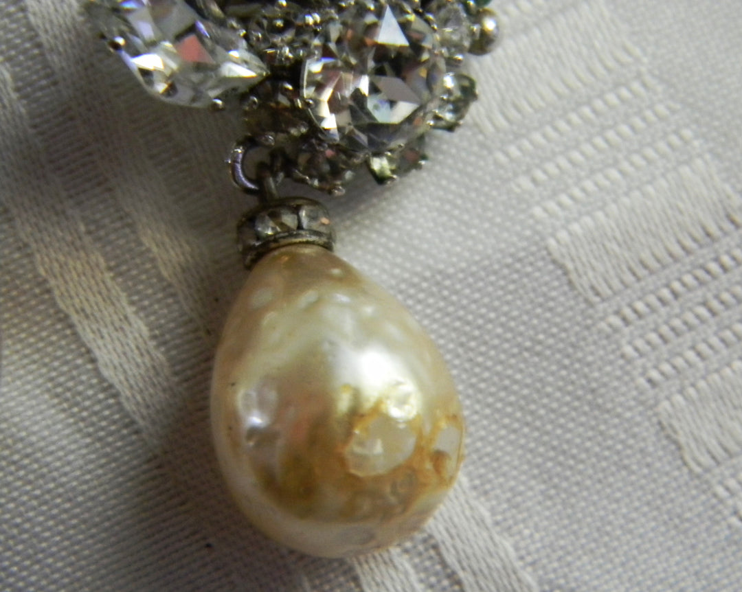 p457 Lovely Vintage Clip On Earrings with Crystals and Faux Dangle Pearl