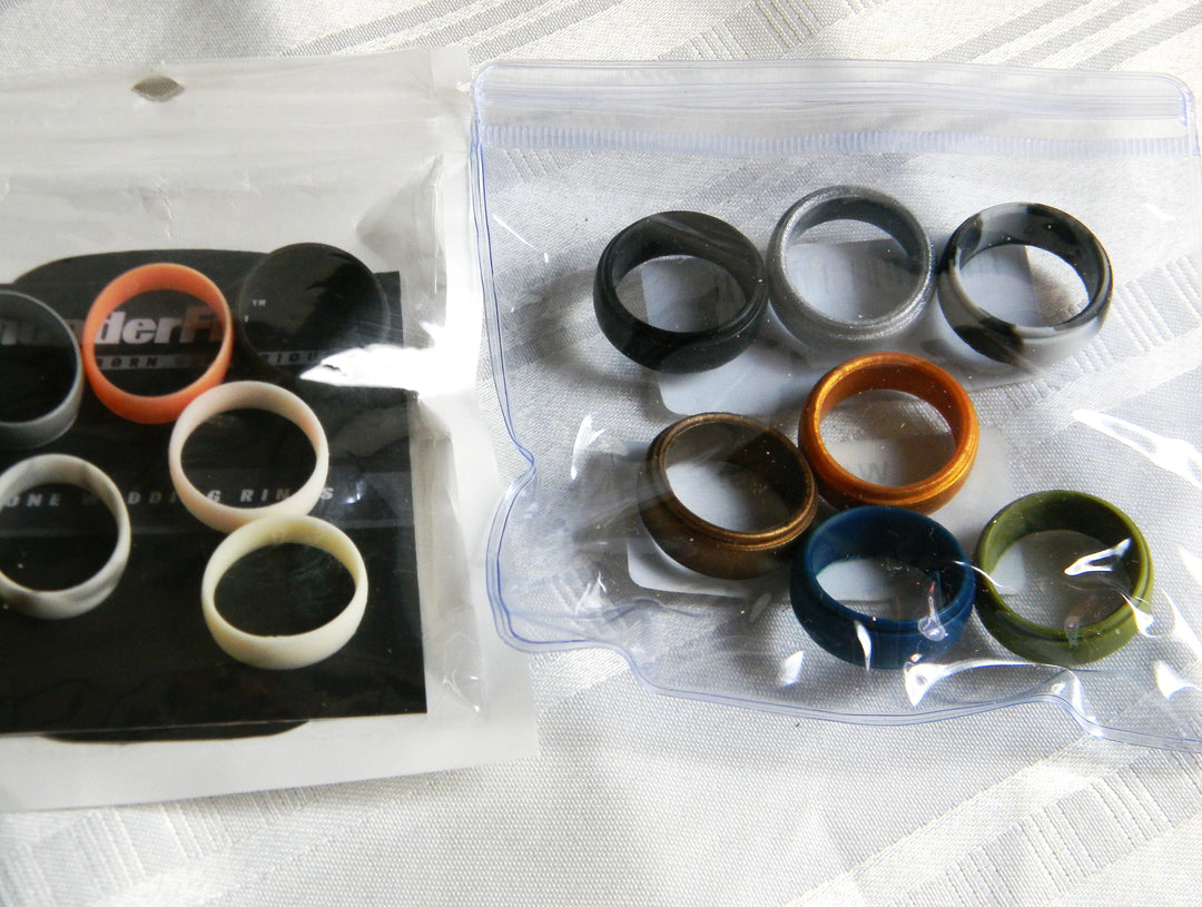 p047 (2) New Packages of Silicone Rings in Size 8 & 9.5