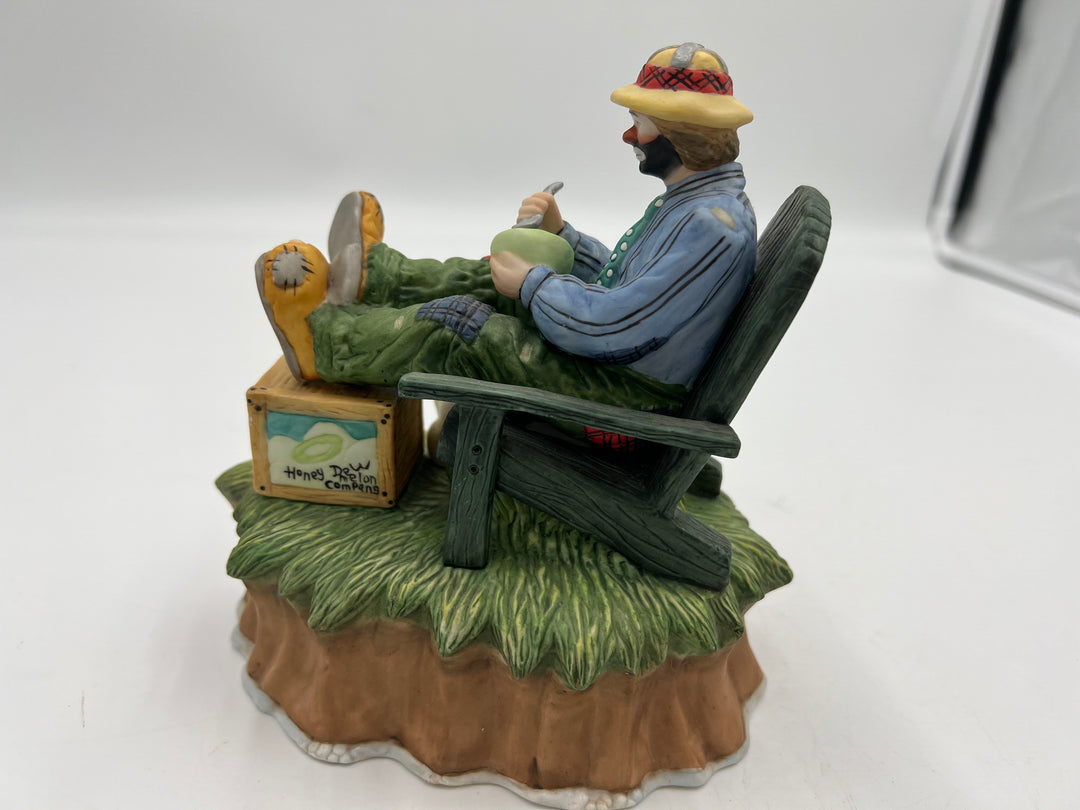 t958 Unique Emmett Kelly Jr. Collection Music Box