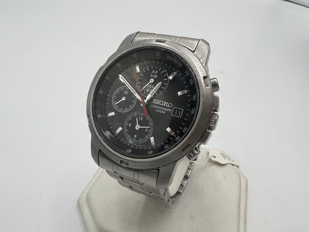 t966 Seiko Chronograph 100M Quartz 2010s Date - Ref 7T92