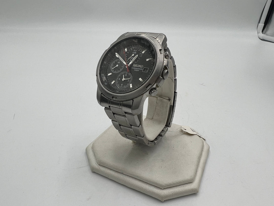 t966 Seiko Chronograph 100M Quartz 2010s Date - Ref 7T92