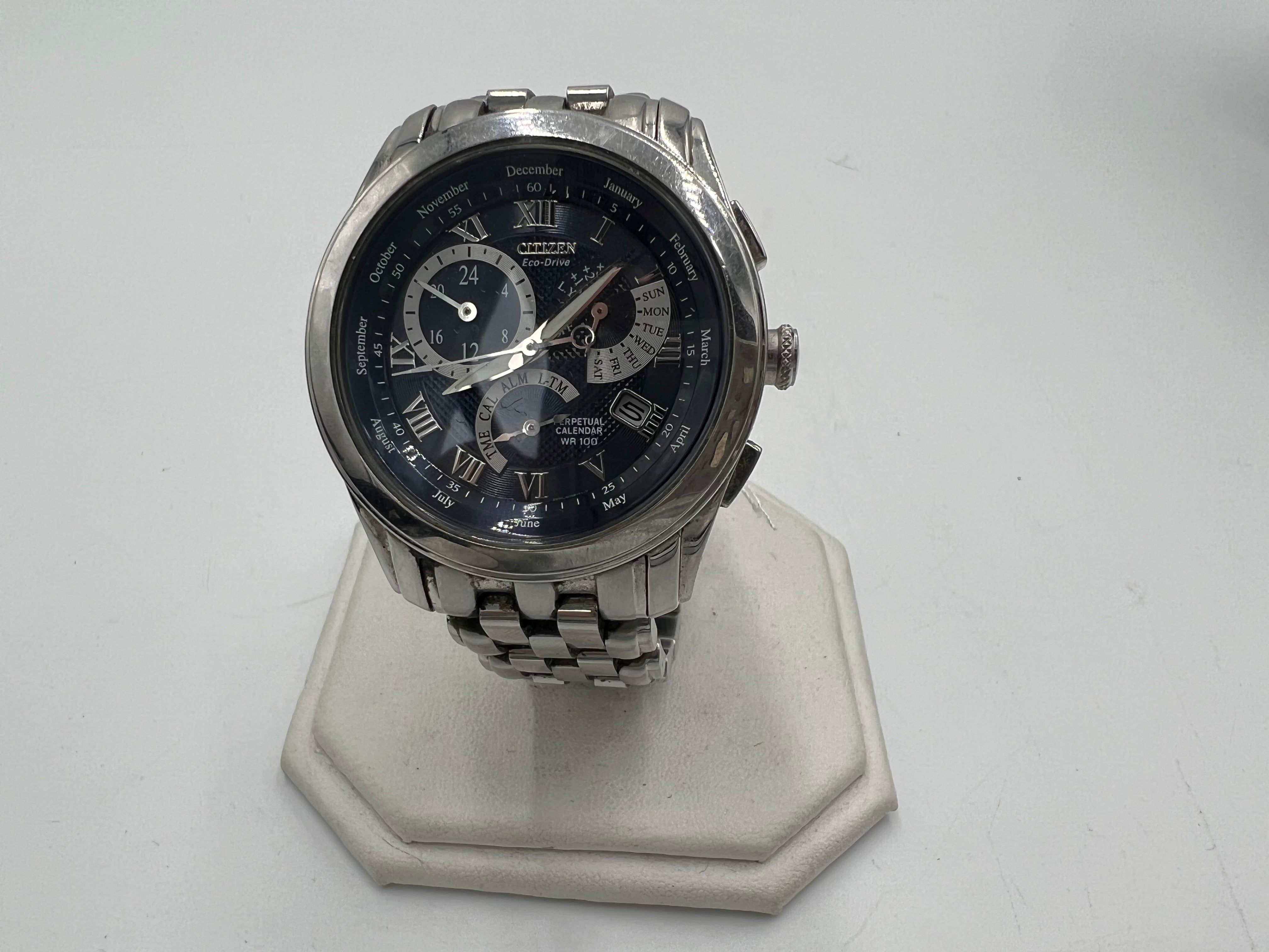 Citizen fashion quartz wr 100