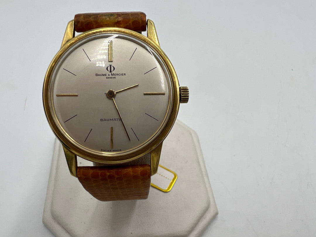 u052 Baume & Mercier 1960s Baumatic Micro Rotor 18k Yellow Gold