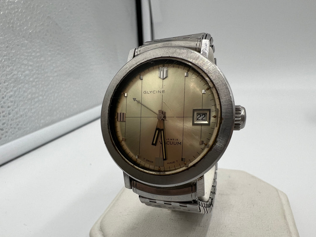 u071 Glycine 1960s Vacuum Date 23 Jewels Wrist Watch