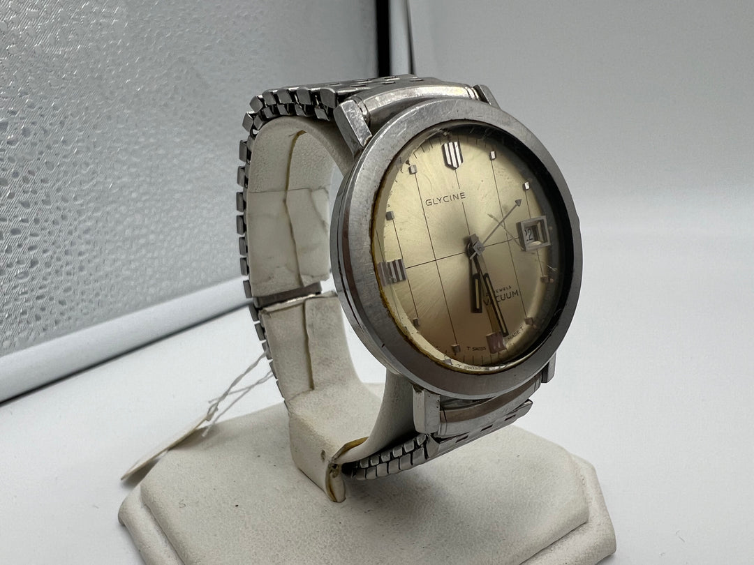 u071 Glycine 1960s Vacuum Date 23 Jewels Wrist Watch