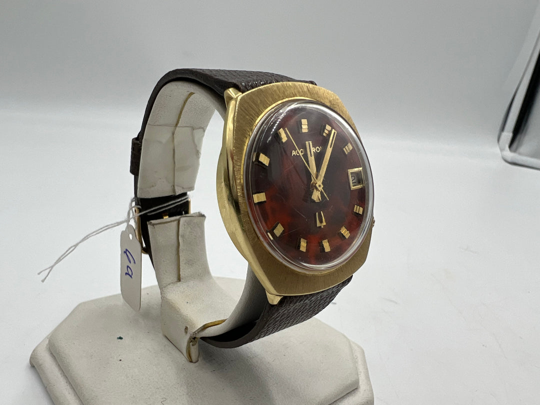 u077 Bulova Accutron 14k Gold Case w/ Leather Band