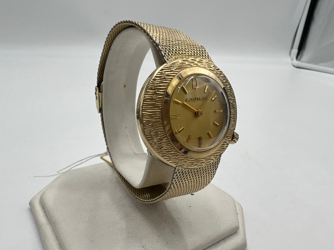 u079 Bulova Accutron Yellow Dial 10kt Gold Filled