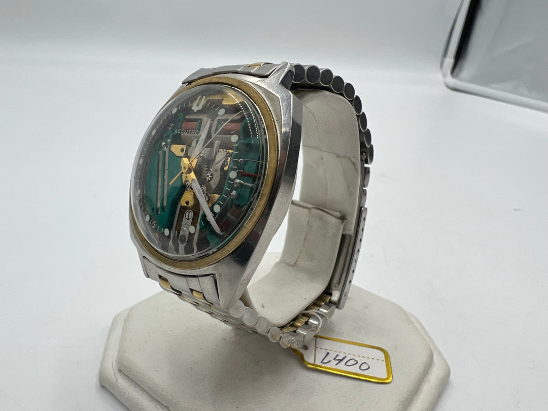 u082 Bulova Accutron Spaceview Gold Plated Bezel