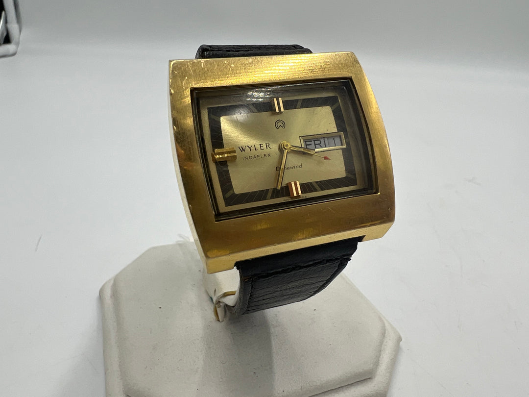 u142 Wyler 1960s Dynawind Automatic Day/Date Wrist Watch