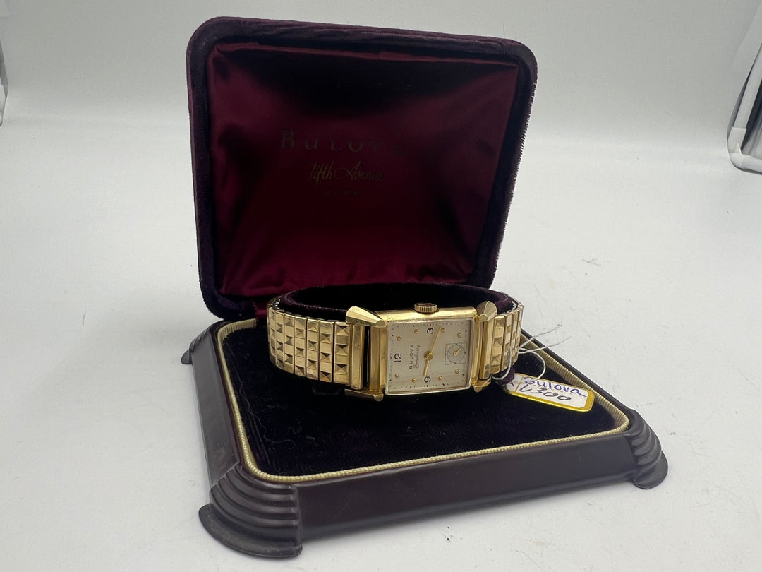 u175 Bulova 1950s Excellency 14k Gold Case Wrist Watch