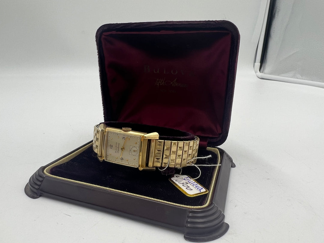 u175 Bulova 1950s Excellency 14k Gold Case Wrist Watch