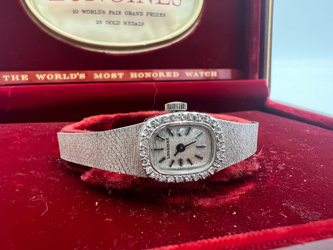 u181 Beautiful 14k White Gold Ladies Longines Watch