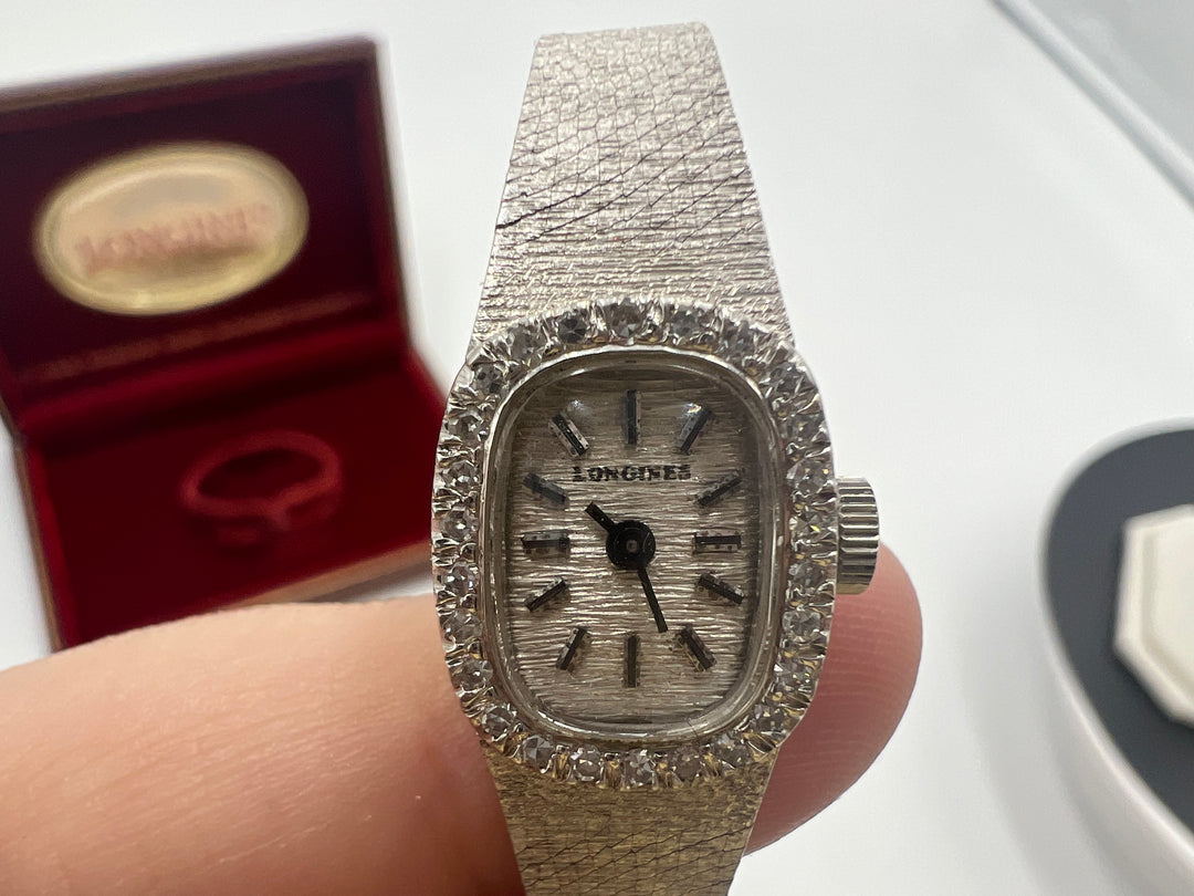 u181 Beautiful 14k White Gold Ladies Longines Watch