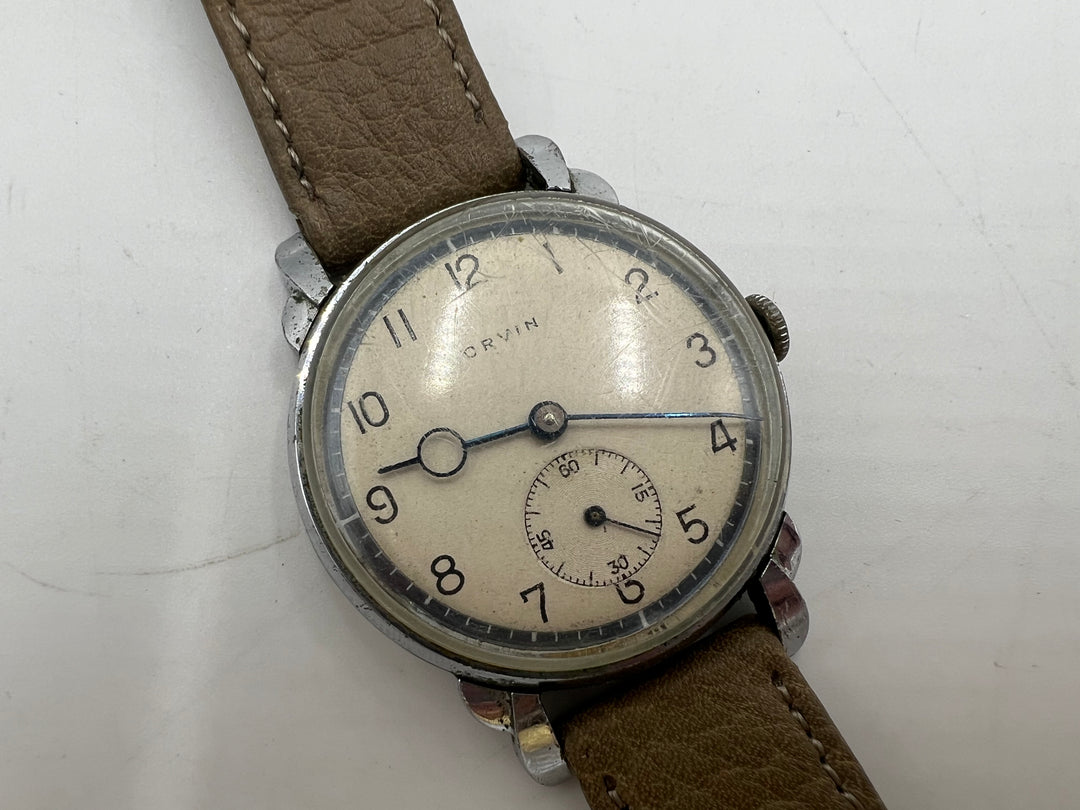 u187 Orvin 1940s Fancy Lug Manual Wind Small Seconds Watch