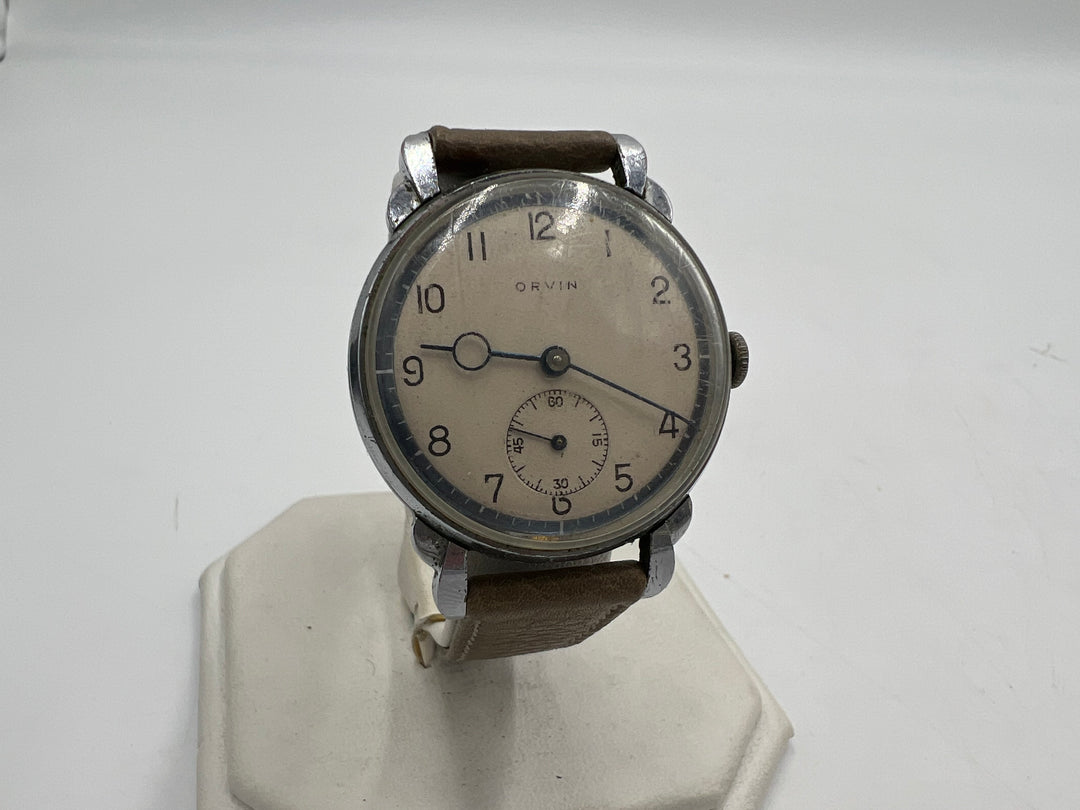 u187 Orvin 1940s Fancy Lug Manual Wind Small Seconds Watch