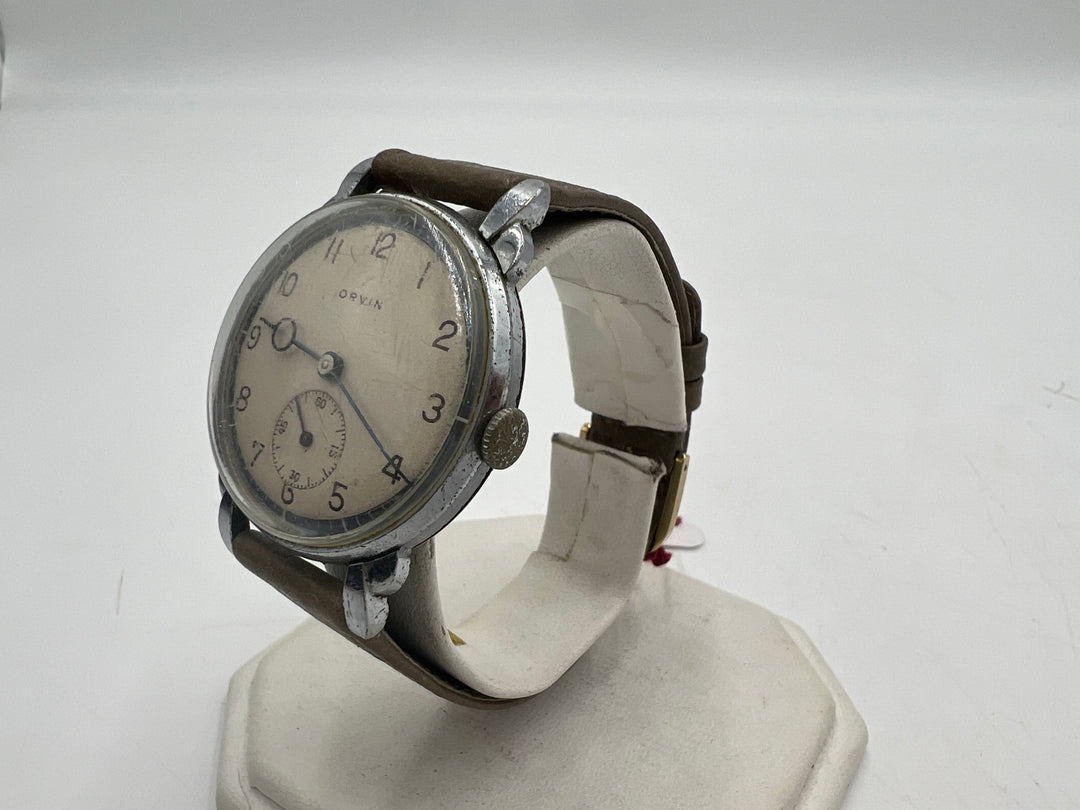 u187 Orvin 1940s Fancy Lug Manual Wind Small Seconds Watch