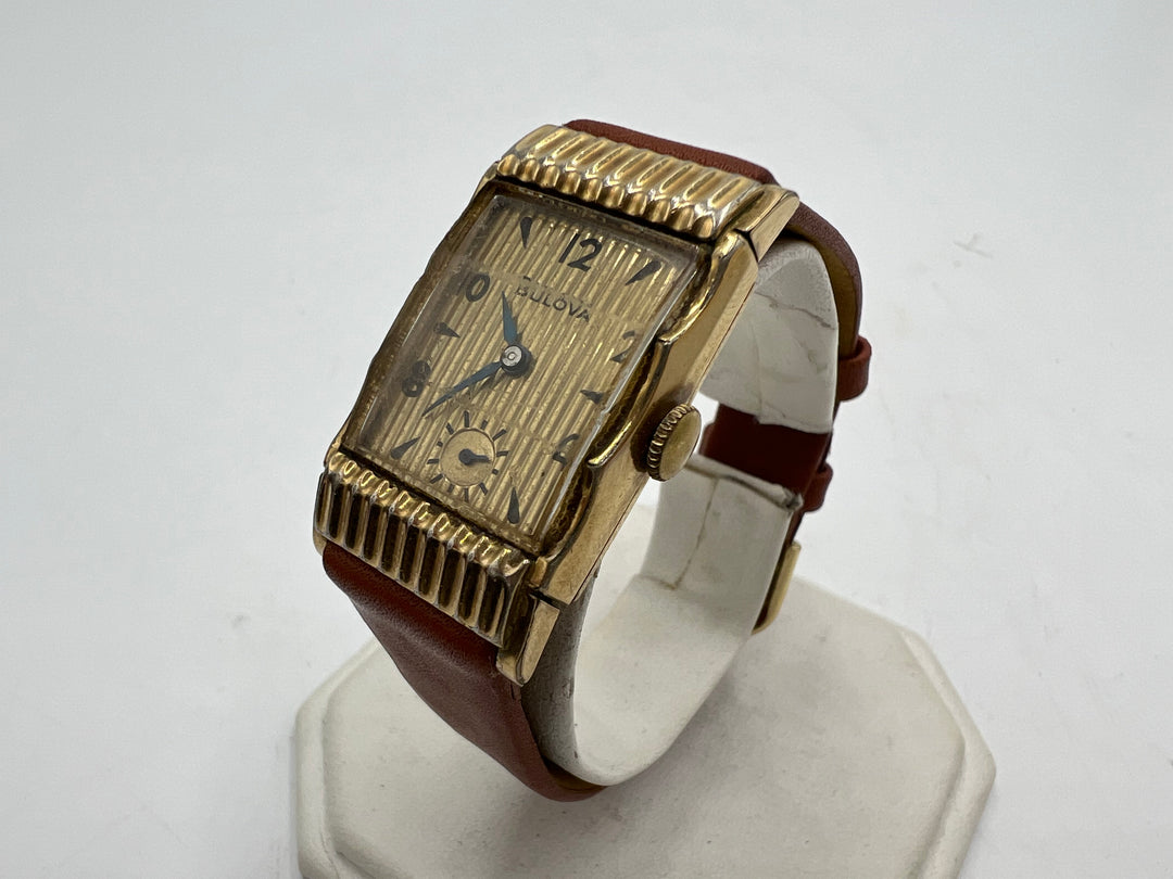 u190 Bulova 1930s 10kt Gold Filled Wrist Watch