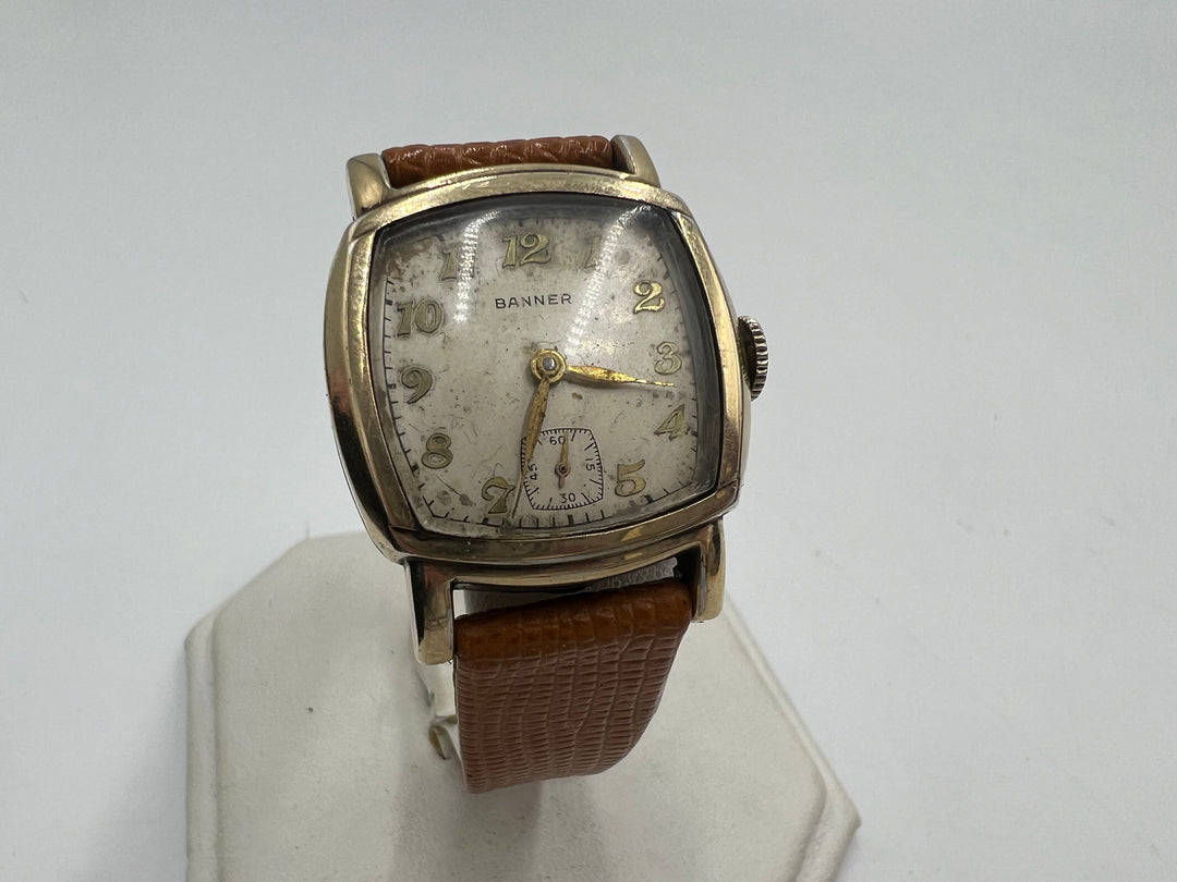 u197 Banner 1940s Manual Wind Gold Tone Watch